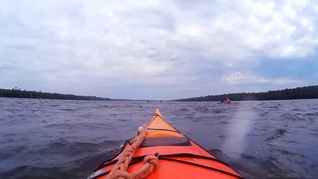 Travesía por el Río Iguazú - 40 km - Amarillentos del Kayak смотреть онлайн