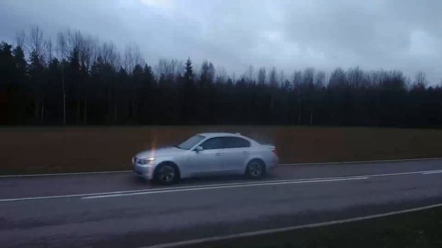 Клип BMW 525i