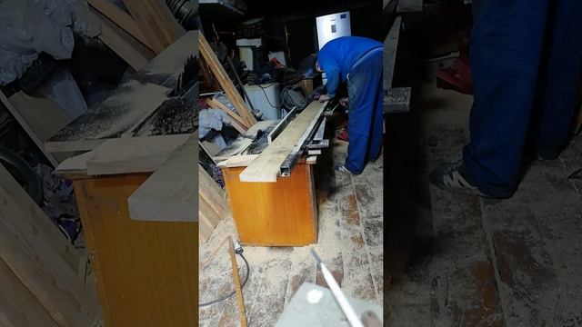 Направляющая из профильной трубы для выравнивания досок. смотреть онлайн