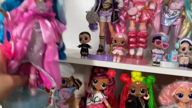 Adding New LOL Surprise OMG Dolls to the Collection! (reorganizing again) смотреть онлайн