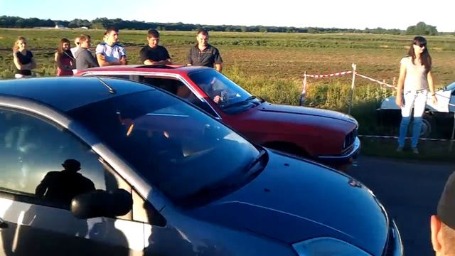 Гонка, Ford fiesta vs BMW e30 смотреть онлайн