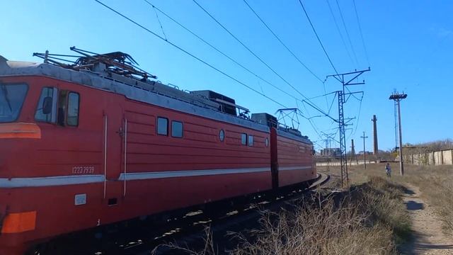 ВЛ10-1897 следует резервом перегону Евпатория-Курорт-Товарная+прив.бригада! [АРХИВ ОКТЯБРЬ КЖД]