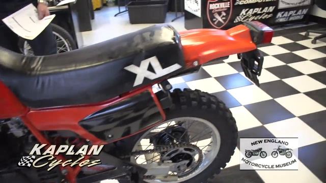 1983 Honda XL600R Watch it run! смотреть онлайн