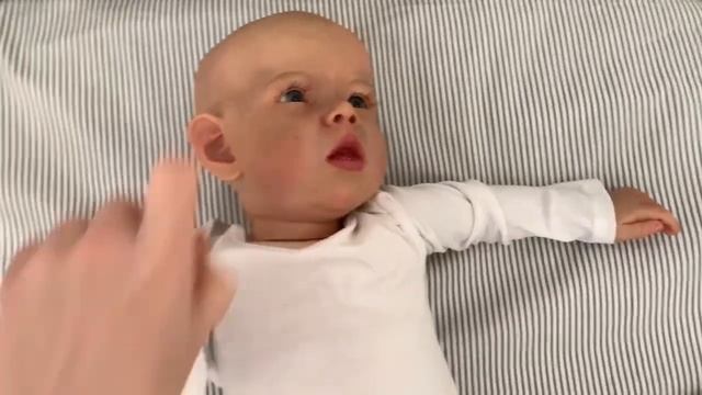 Новый реборн Лиам! Прогулка с реборном на санках! ⛄️❄️? День с куклой реборн! смотреть онлайн