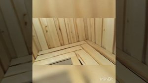 Отделка парной необрезной липовой доской.