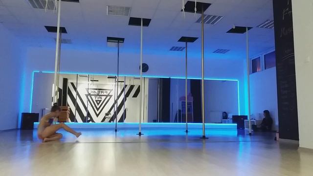 Pole Dance Kid - Klaudia Stawiarz
