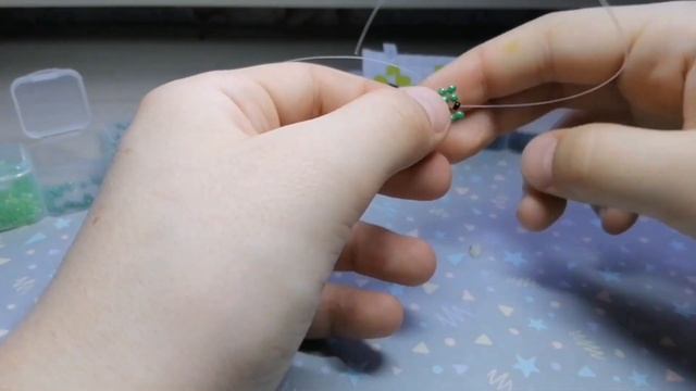 Мини лягушка из бисера в технике крестик? смотреть онлайн