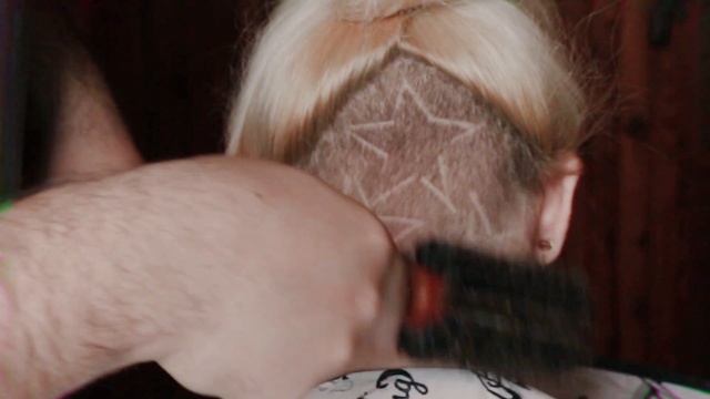 Бритый затылок. Узор на затылке. ОПАСНО?! смотреть онлайн
