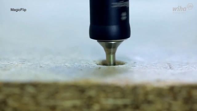 Wiha MagicFlip auto-retracting magnetic bit holder [no audio] смотреть онлайн