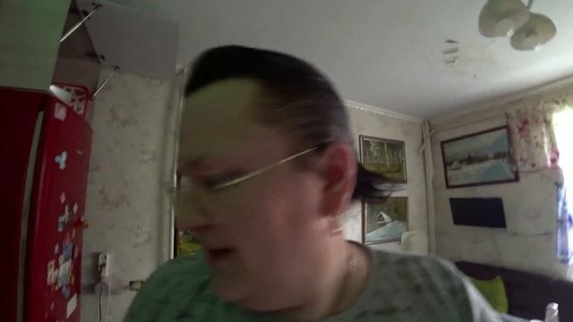 Оладушки. Расфасовала квашеную капусту. Посадила чеснок. Стряпаю торт на день рождения. смотреть онлайн