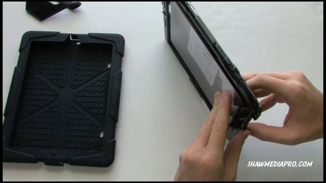 Griffin Armored Survivor Case for the New iPad & iPad 2: Overview & Install смотреть онлайн