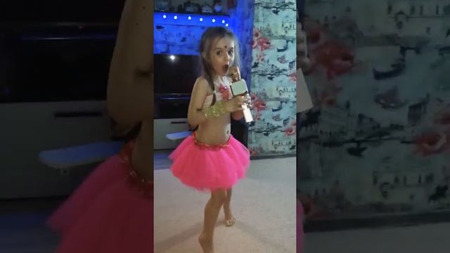 В меня влюбляются мальчишки ? смотреть онлайн