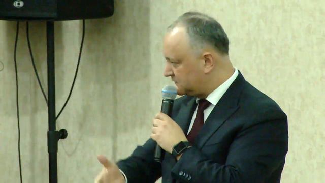 Встреча Президента РМ И.Додона с гражданами в г.Комрат смотреть онлайн