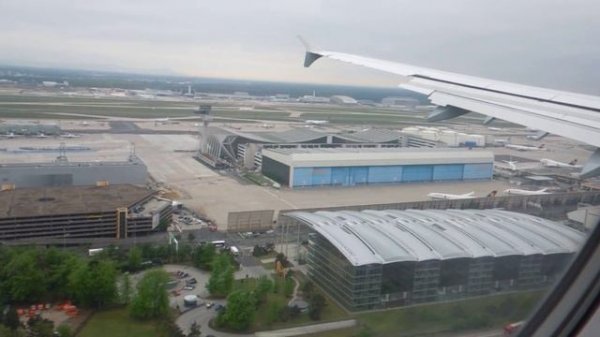 Lufthansa Airbus A321-200 Landing Frankfurt Airport FRA (Nice Airport View)