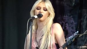 The Pretty Reckless ,  My Medicine, At The Warped Tour 10 agost 2010 HD