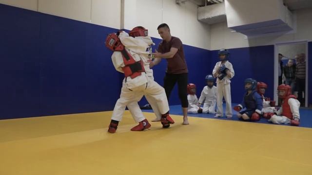 SportsTrio Строгино. Рукопашный бой смотреть онлайн