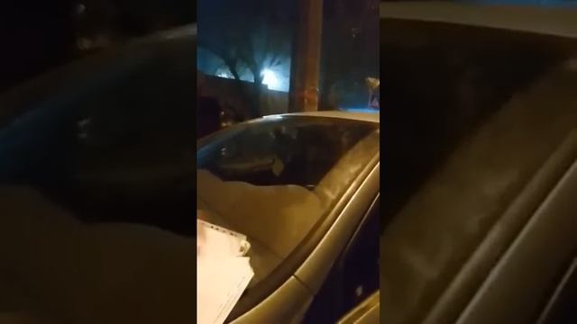 Виталий Бяльский в комендантский час проезжает полицейский пост. смотреть онлайн