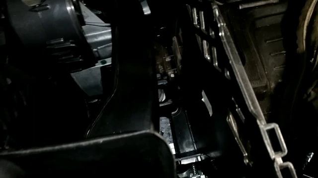 Подтяжка троса стояночного тормоза Volkswagen Golf 5 ?? смотреть онлайн