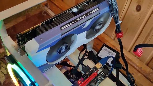 КАК МАЙНИТЬ В ДЕРЕВНЕ? Провел мобильный интернет, и перевез фермы. смотреть онлайн