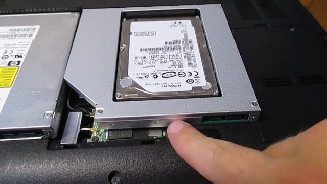 Установка второго жёсткого диска(SSD/HDD) в ноутбук или ( DVD to HDD ) смотреть онлайн