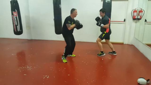 PAD WORK WITH JORDI GALI смотреть онлайн