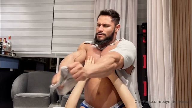 Rodrigo Calvacanti - Shirt Rip And Worship