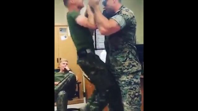 Дрищам нужно помогать смотреть онлайн