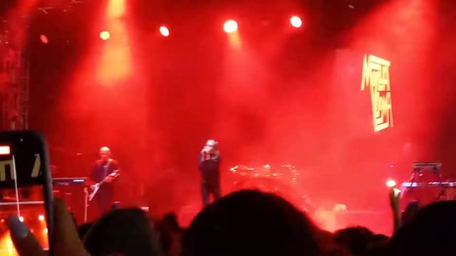 Molchat Doma - я не коммунист (Tbilisi Open Air) 2022 смотреть онлайн