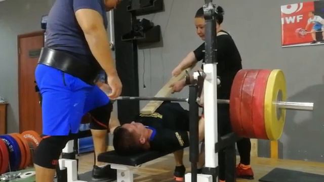 -83кг жим 200гк Ырыскожа Мангыстау область город Актау смотреть онлайн