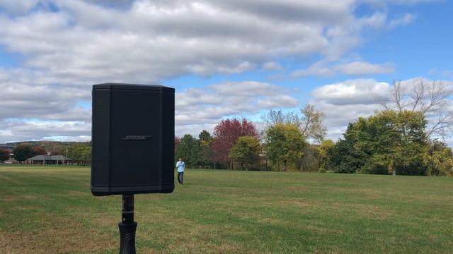 How to use the Xvive U3 And Bose S1. Field test using a regular Shure mic смотреть онлайн