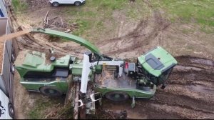 Самоходные дробилки Pezzolato измельчают древесину в лесу