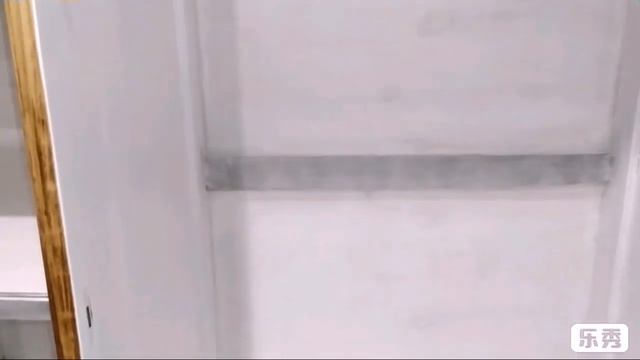 Как перекрасить старую мебель. А мы тут красим, белим...очередной этап переделки шкафа. смотреть онлайн