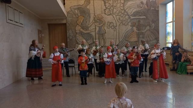 Социальный клуб Гармония. ДК Сатурн. Укулеле оркестр Ладушки. Руководитель Наталья Ярцева смотреть онлайн
