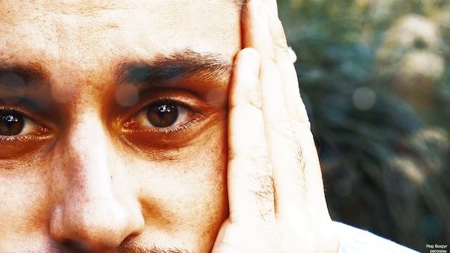 На свадьбе богатые сваты смеялись над бедным отцом невесты, но его слова заставили всех гостей… смотреть онлайн