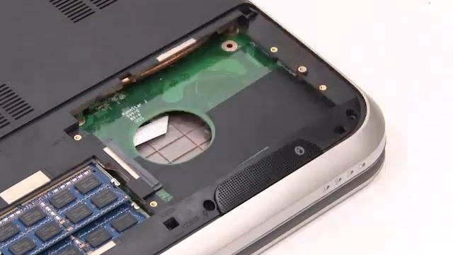 Inspiron 17R 5720SE Remove the Hard Drive Dell Australia смотреть онлайн