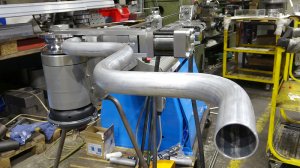 Гнем алюминиевую трубу D45х2мм на полуавтоматическом дорновом трубогибе MASTER производства БМК