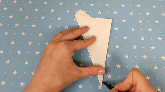 СНЕЖИНКА ИЗ БУМАГИ А-4 / ПРОСТЫЕ СНЕЖИНКИ НА ОКНА /SNOWFLAKE OUT OF PAPER ON THE WINDOW смотреть онлайн