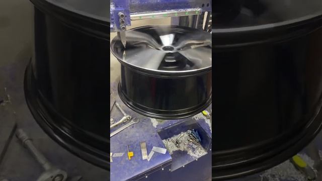 Порошковая покраска Алмазная проточка ремонт восстановление реставрация дисков авто +380503203266 смотреть онлайн