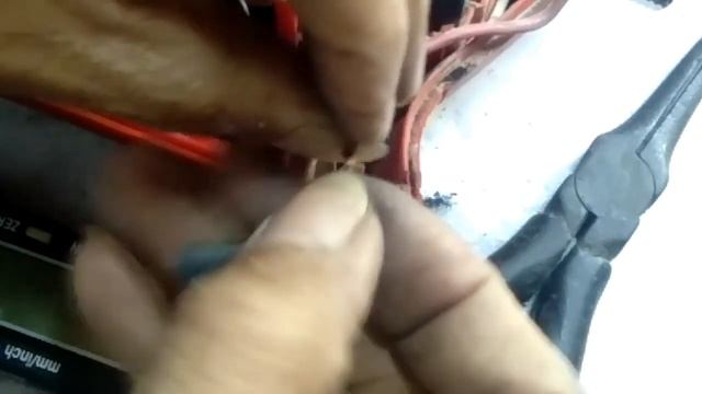 Replacing worn Black&Decker drill carbon brush of different size смотреть онлайн