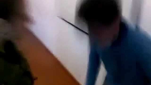 Что за отросток ?! смотреть онлайн