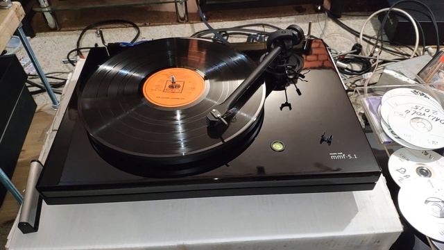 Music hall 5.1 смотреть онлайн