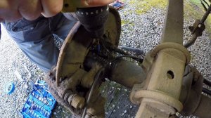 Mercedes Sprinter 906 Speed Sensor abs esp sensor removal part 1