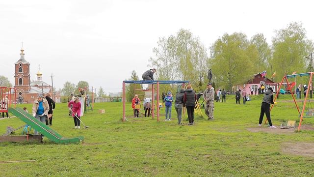 Субботник в селе Вослебово.