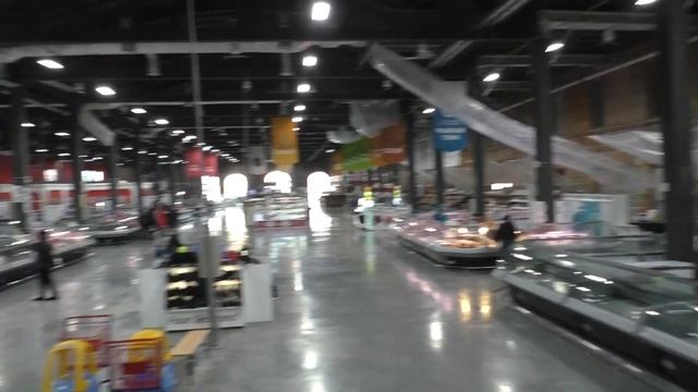 Томские белки, краткий осмотр Нахимовского рынка. Panasonic HC-V770 смотреть онлайн