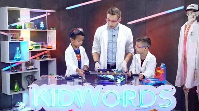 KWS: ТЕСТИТЕЛИ ИГРУШЕК. ИГРАЕМ В ФУТБОЛ, БАСКЕТБОЛ И ДАРТС!