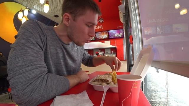 КАК ВЫГЛЯДИТ АРАБСКАЯ ШАУРМА В ТАРЕЛКЕ?! ДУБАЙ АРАБИЯ / КЕМЕРОВО смотреть онлайн