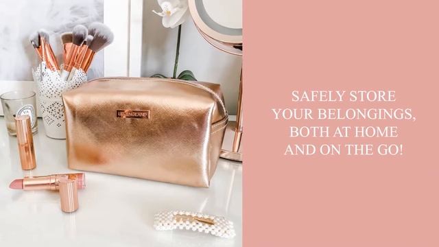 Lily England - Makeup Bag смотреть онлайн