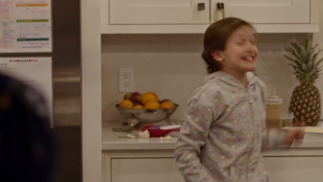 A Storybook Christmas - Trailer смотреть онлайн