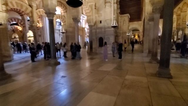 La Mezquita - Mosque-Cathedral of Córdoba (Mezquita-Catedral de Córdoba) смотреть онлайн