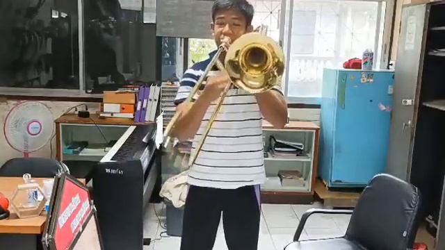 Fantasy For Trombone by Suranarong Rodpon. смотреть онлайн
